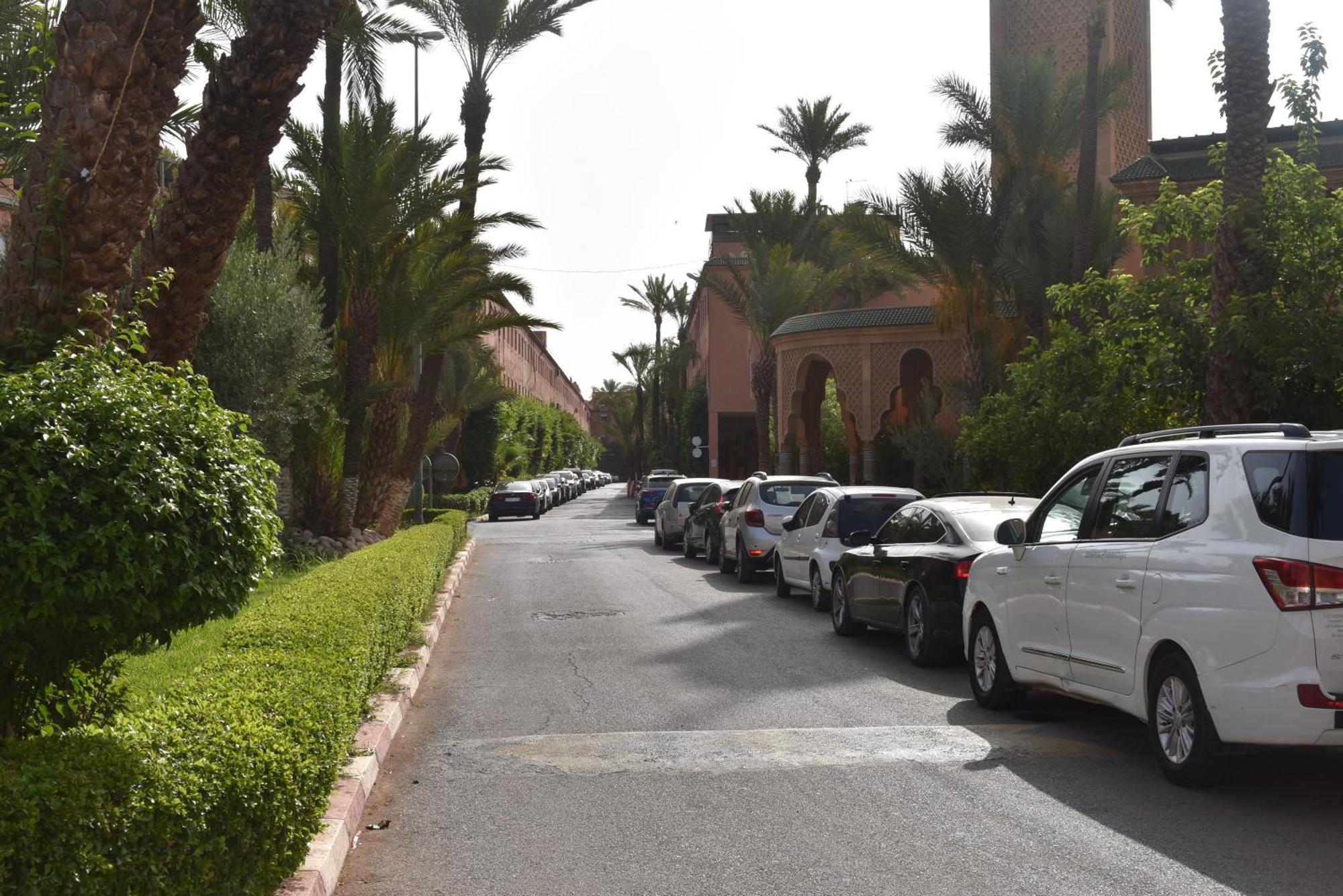 Riad Alaoui 146 With Swimming Pool And Free Parking Apartman Marrákes Kültér fotó